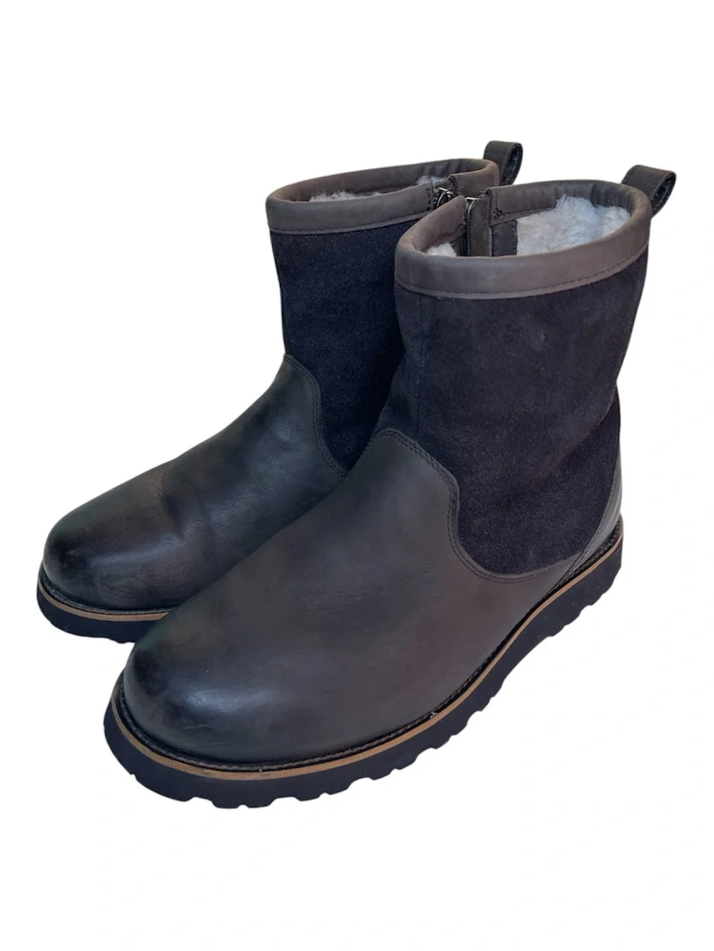 UGG Men' s Hendren TL Waterproof Leather Boot Size 10